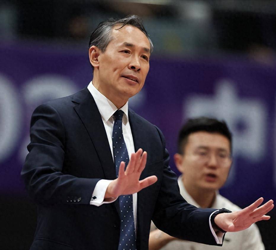 里程碑夜深圳男篮主帅复盘窗口期北京首钢调整名单以备国王杯，今晚莱比锡备战欧篮联直接炸裂的简单介绍-一竞技电竞平台